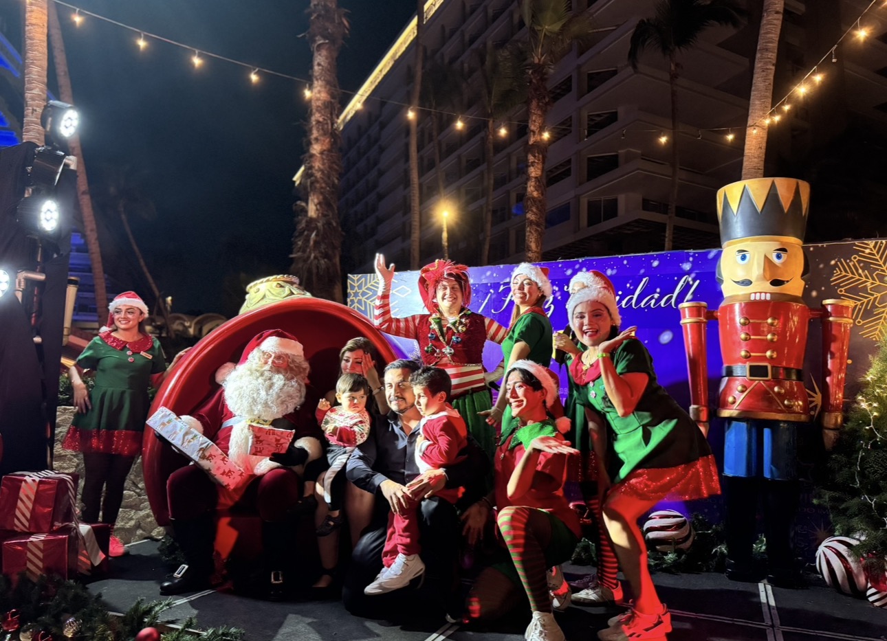 Hotel Princess Acapulco - Evento Navideño 1