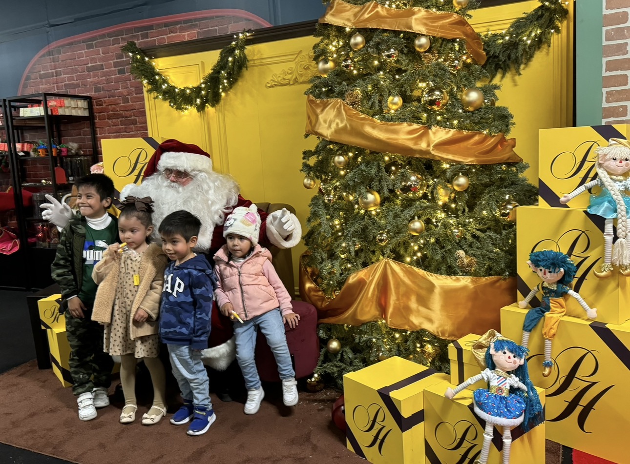 El Palacio de Hierro - Activación Navideña 1